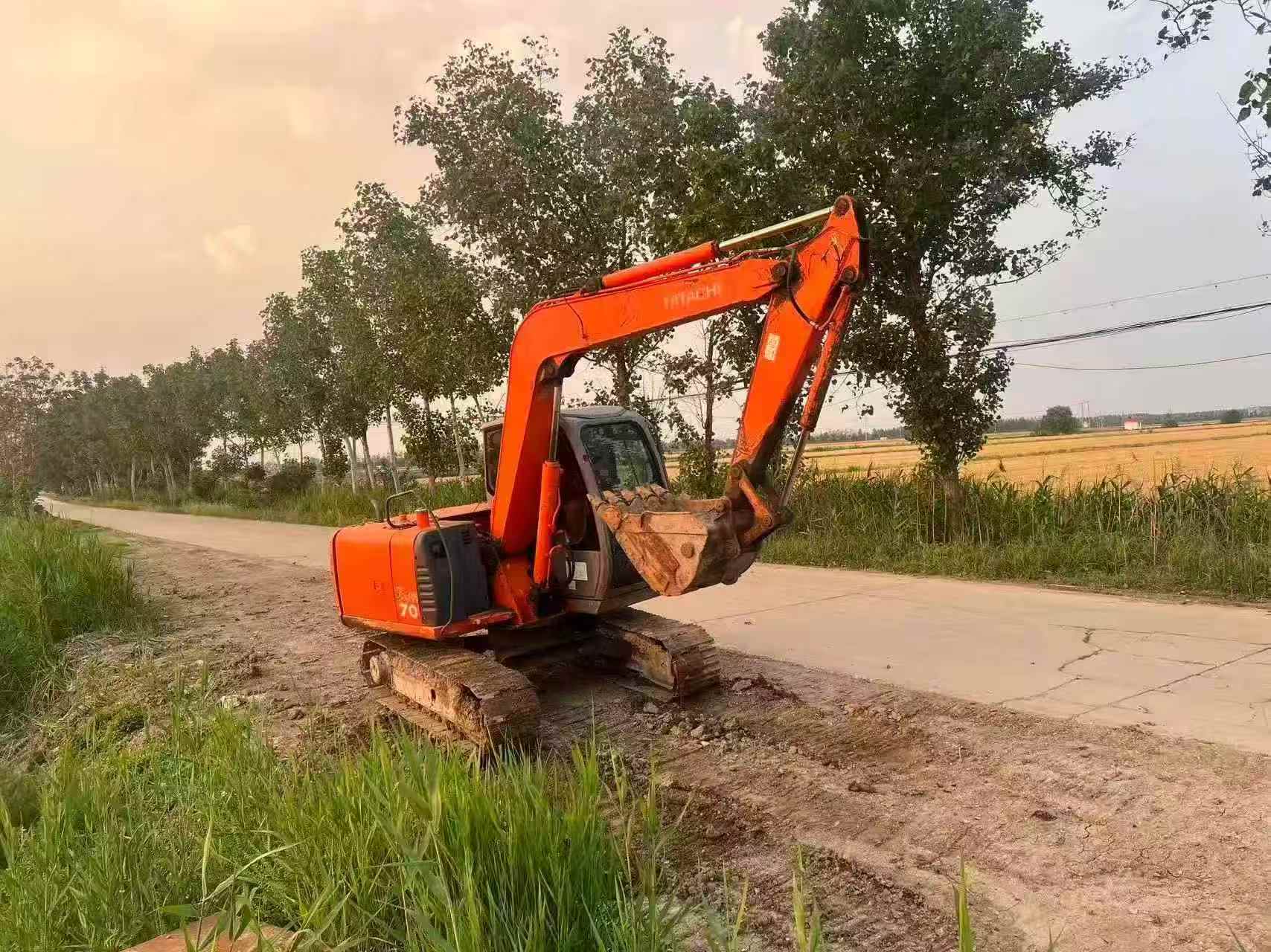 Buy Hitachi ZX70-6 Used Excavator / 3 Buy Hitachi ZX70-6 Used Excavator / 3
