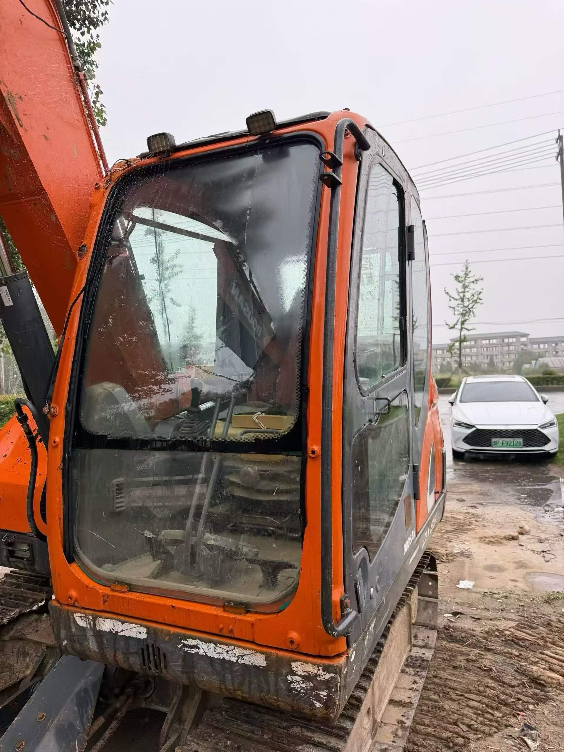 Buy Doosan DX75 Used Excavator / 5