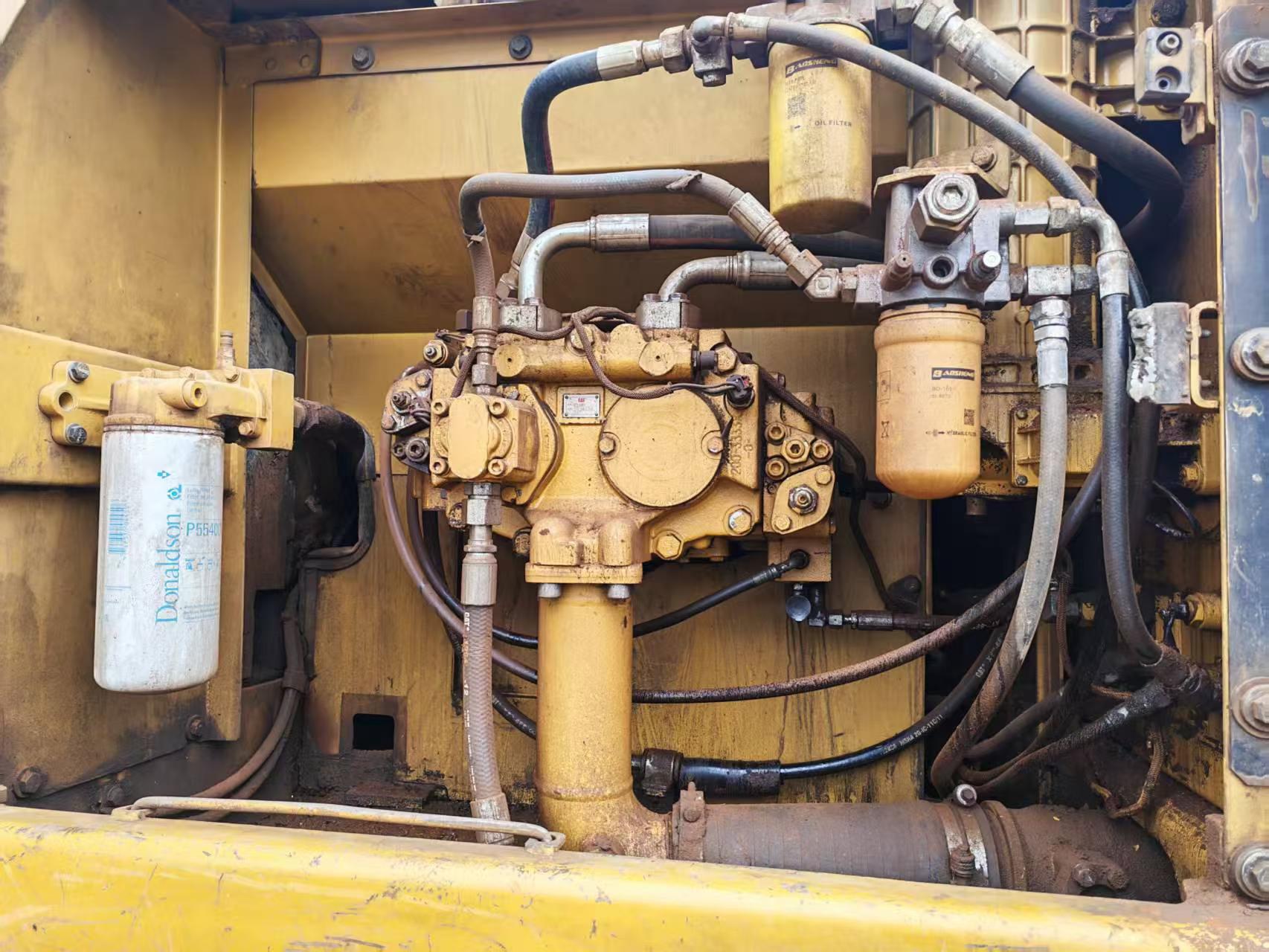 شراء حفارة Caterpillar 329DL مستعملة / 6