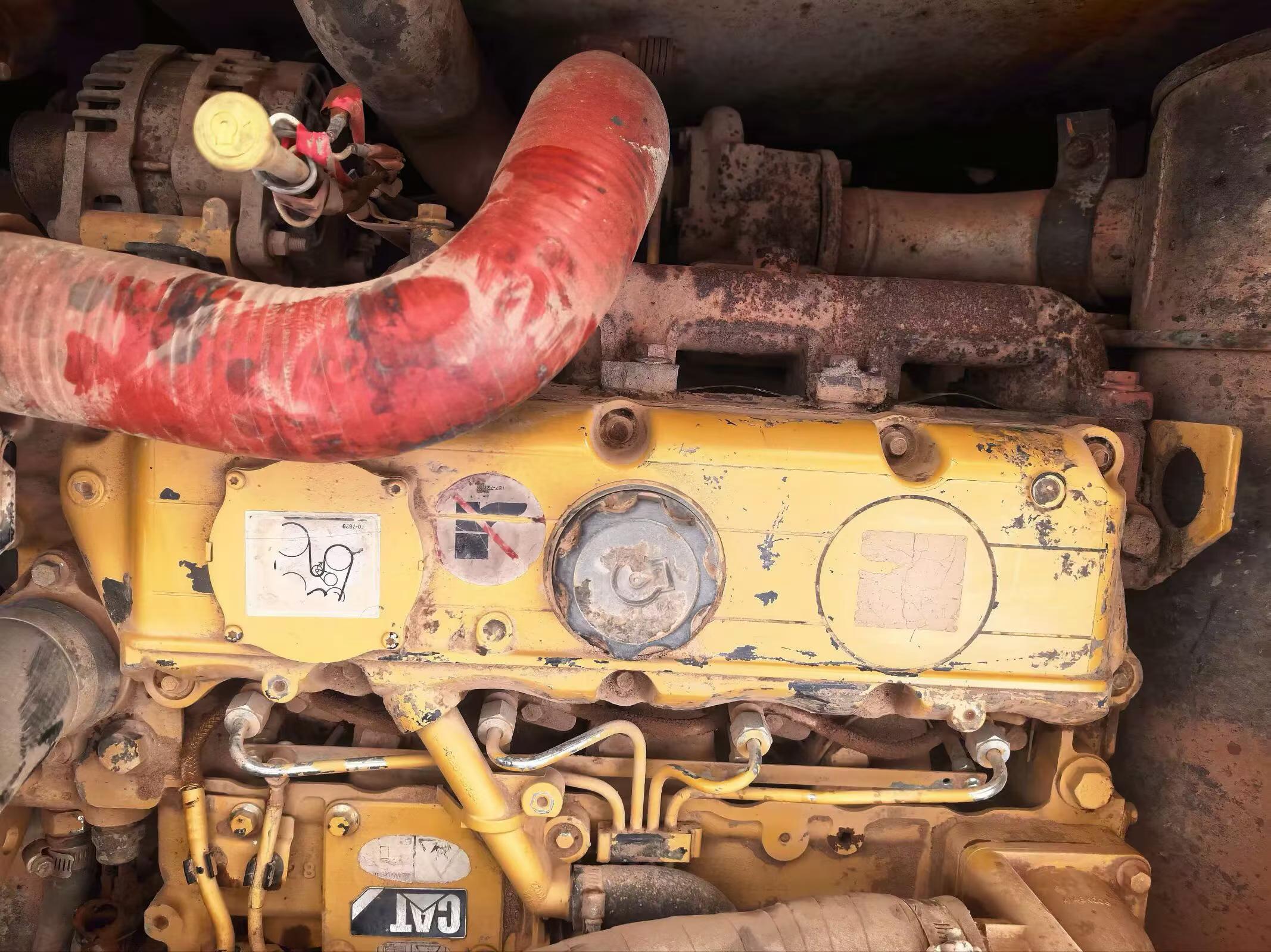 شراء حفارة Caterpillar 313D مستعملة / 3