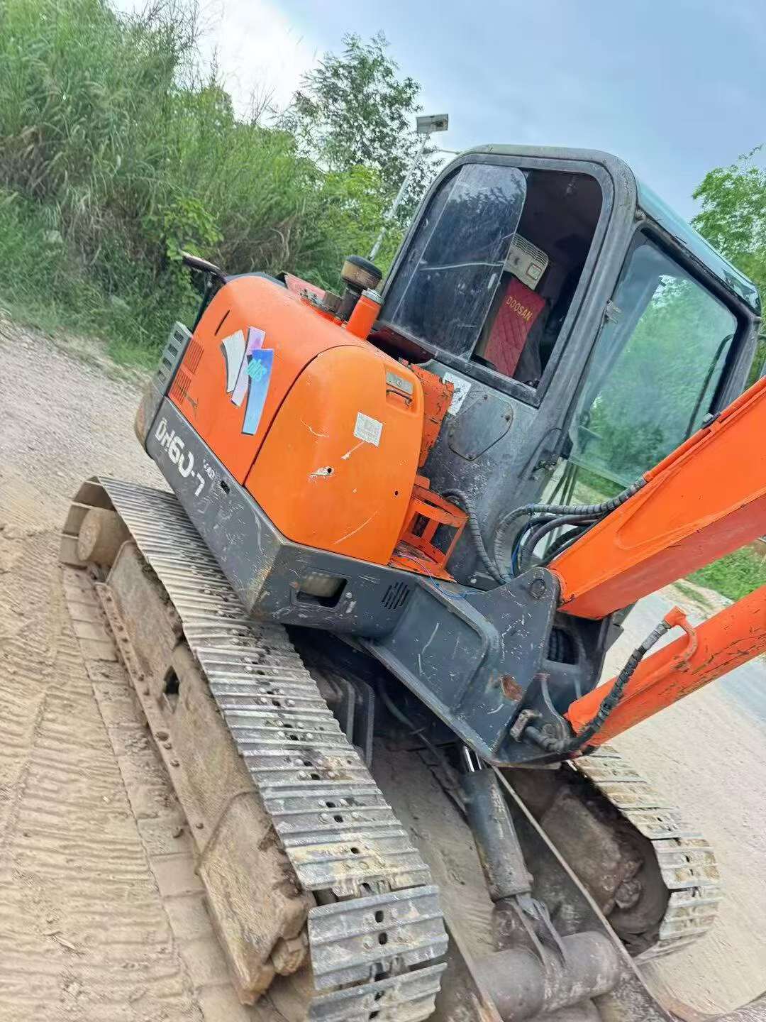 شراء حفارة Doosan DH60 مستعملة / 3
