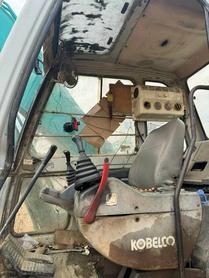 Buy Kobelco SK200-5.5 Used Excavator / 2 Buy Kobelco SK200-5.5 Used Excavator / 2