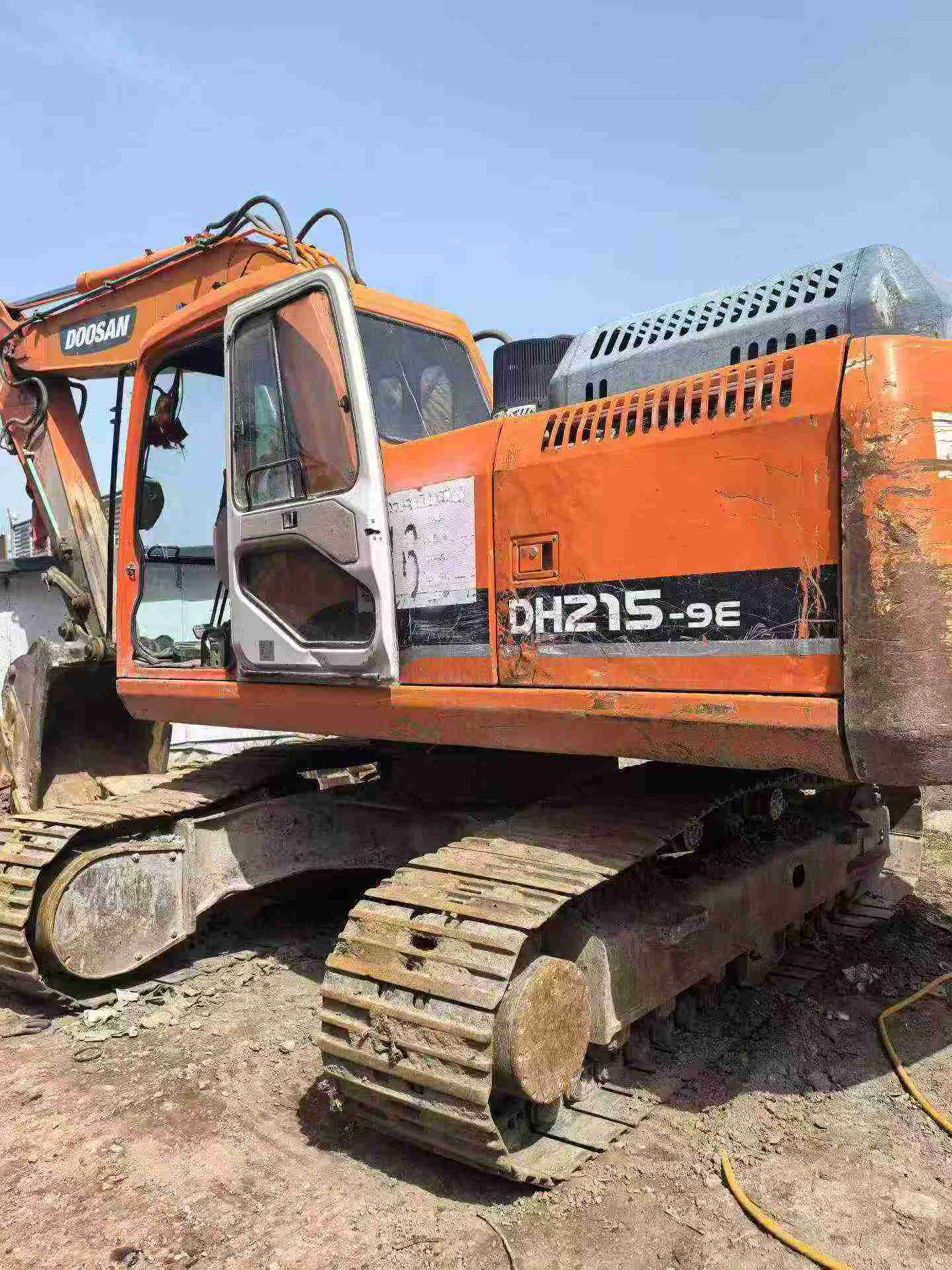 شراء حفارة Doosan DH215-7 مستعملة / 4
