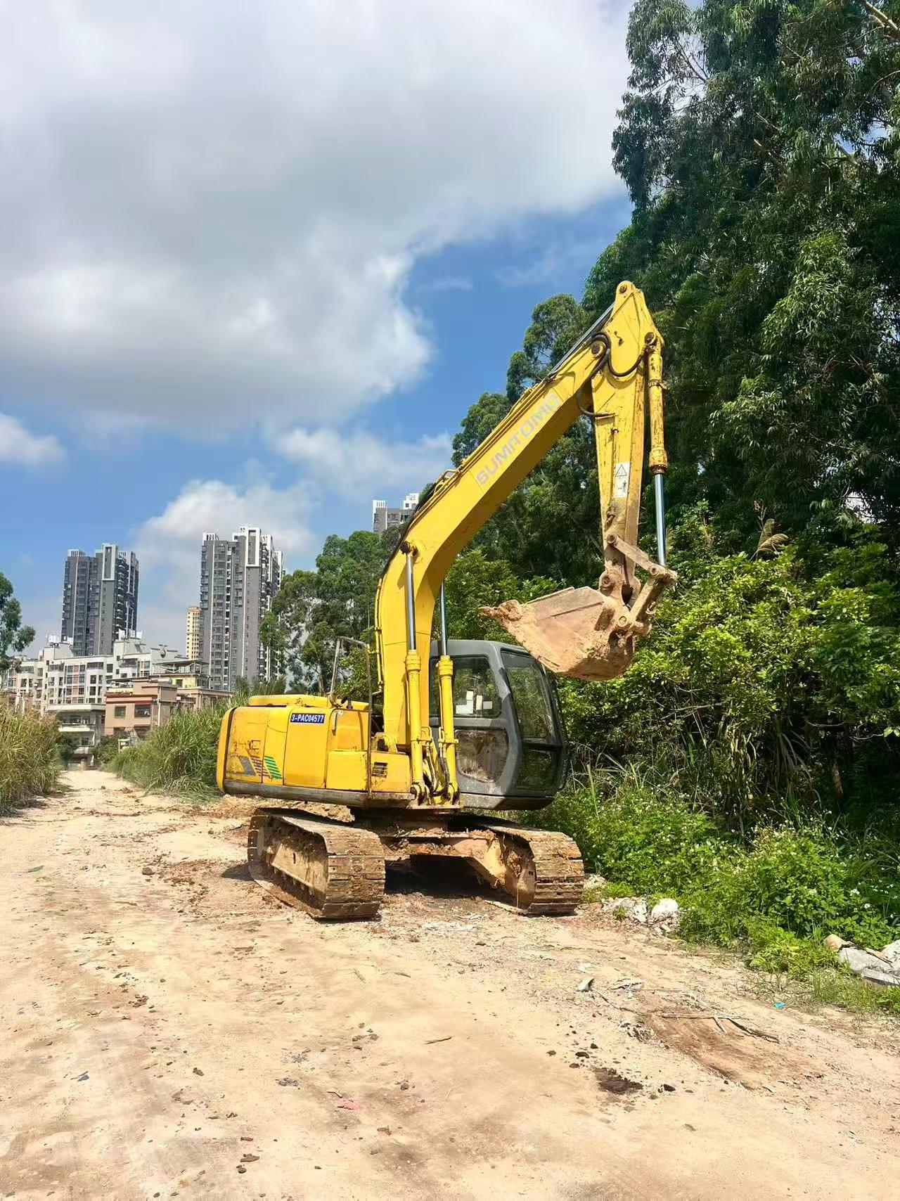 Buy Sumitomo SH120A2 Used Excavator / 3