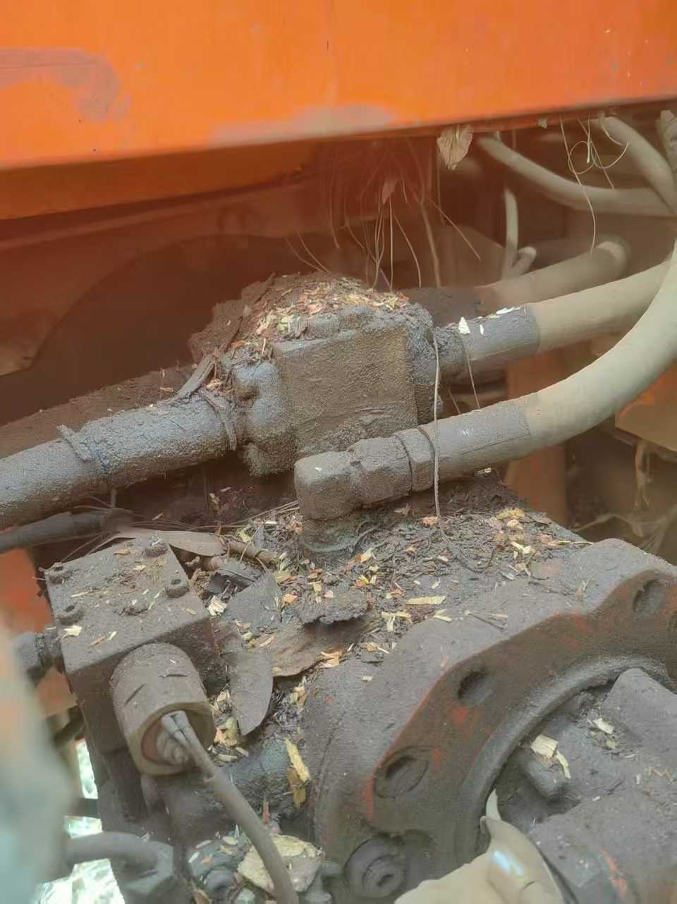 شراء حفارة Doosan DH150-7 مستعملة / 6