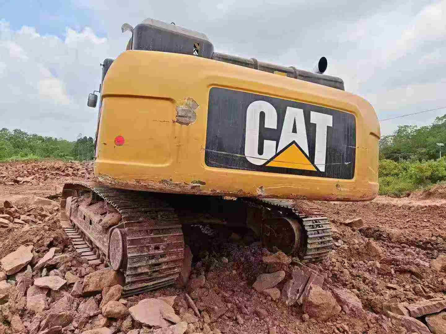 شراء حفارة Caterpillar 336E مستعملة / 2