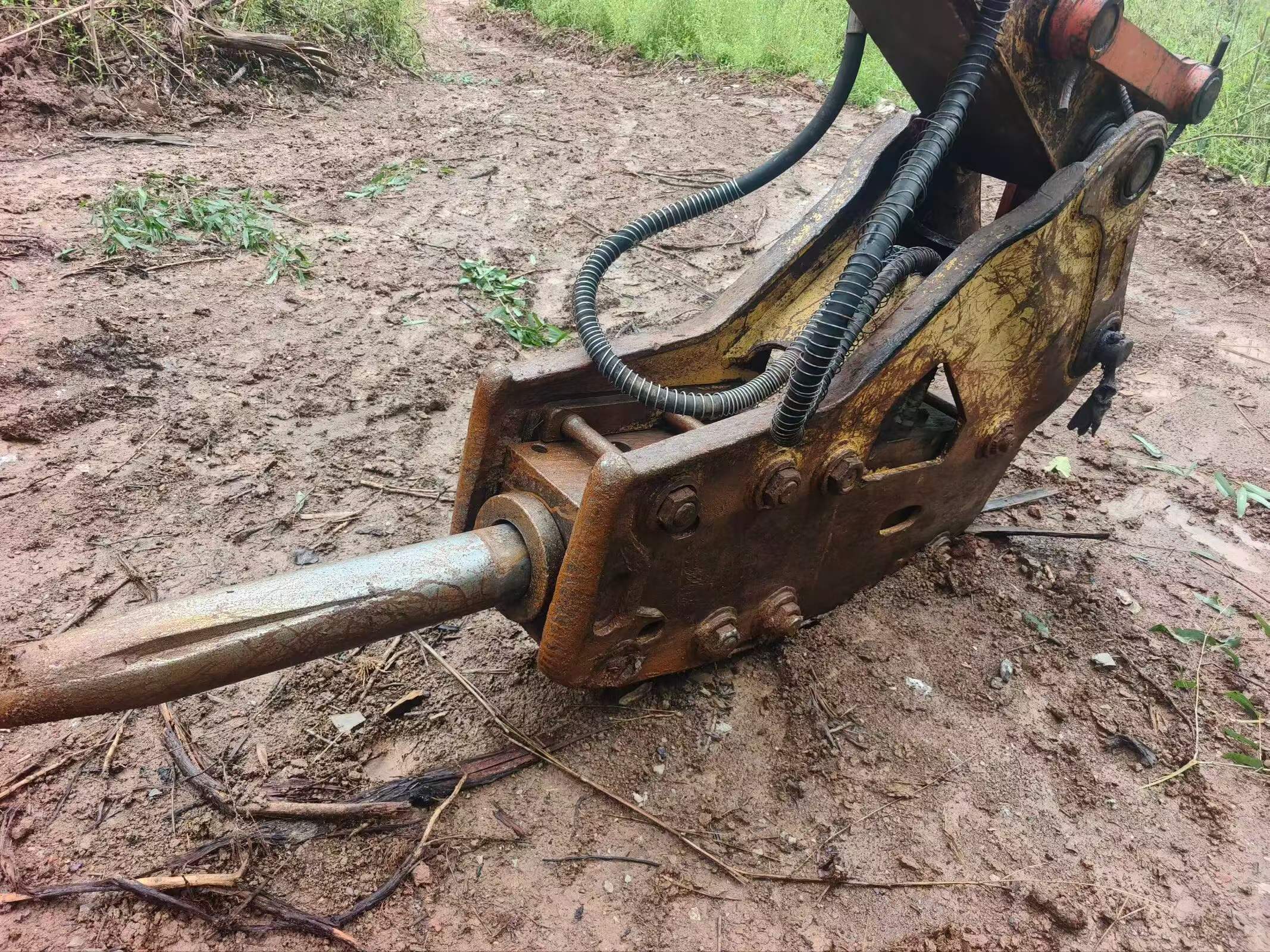 Buy XCMG XE200 Used Excavator / 6