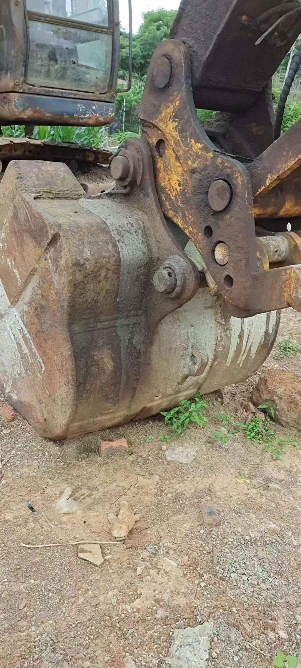 شراء حفارة Hyundai R225-7 مستعملة / 9