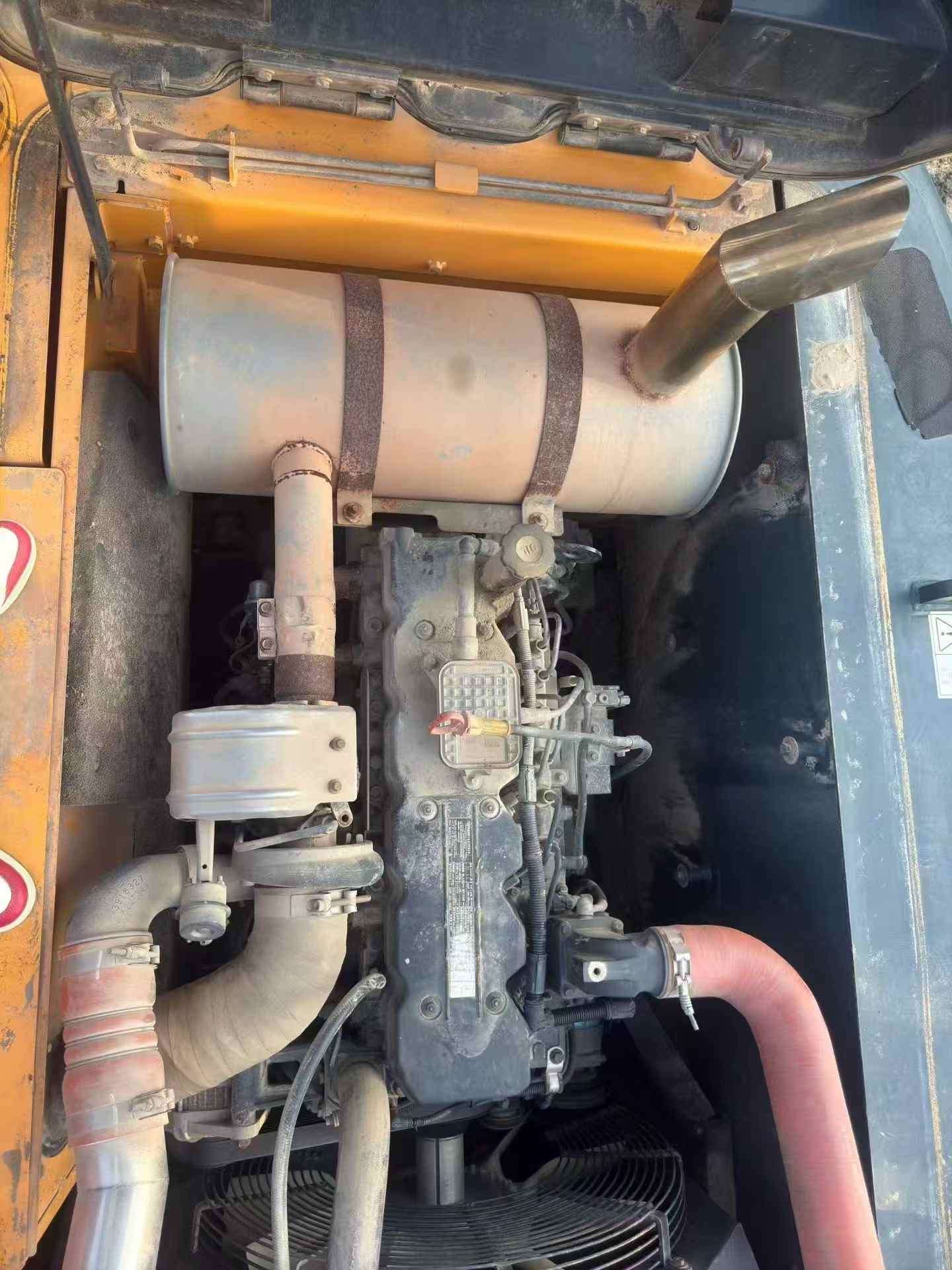 شراء حفارة Hyundai R215-7 مستعملة / 5