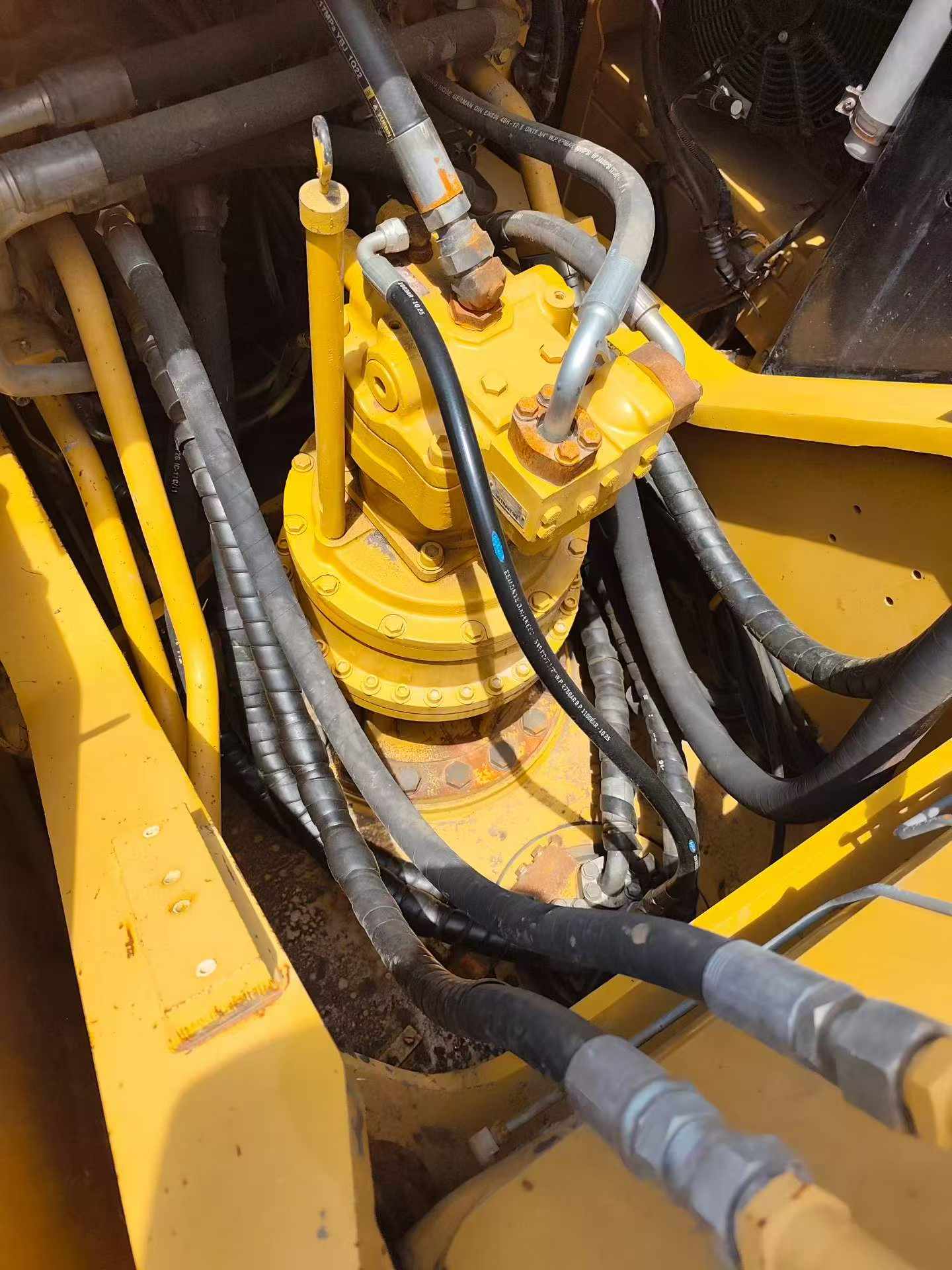 Buy Caterpillar 330B Used Excavator / 4