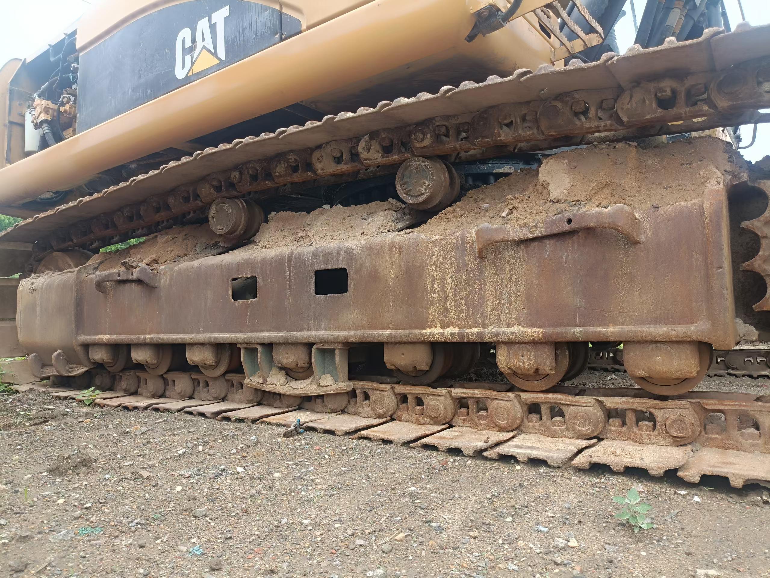 شراء حفارة Caterpillar 336E مستعملة / 3