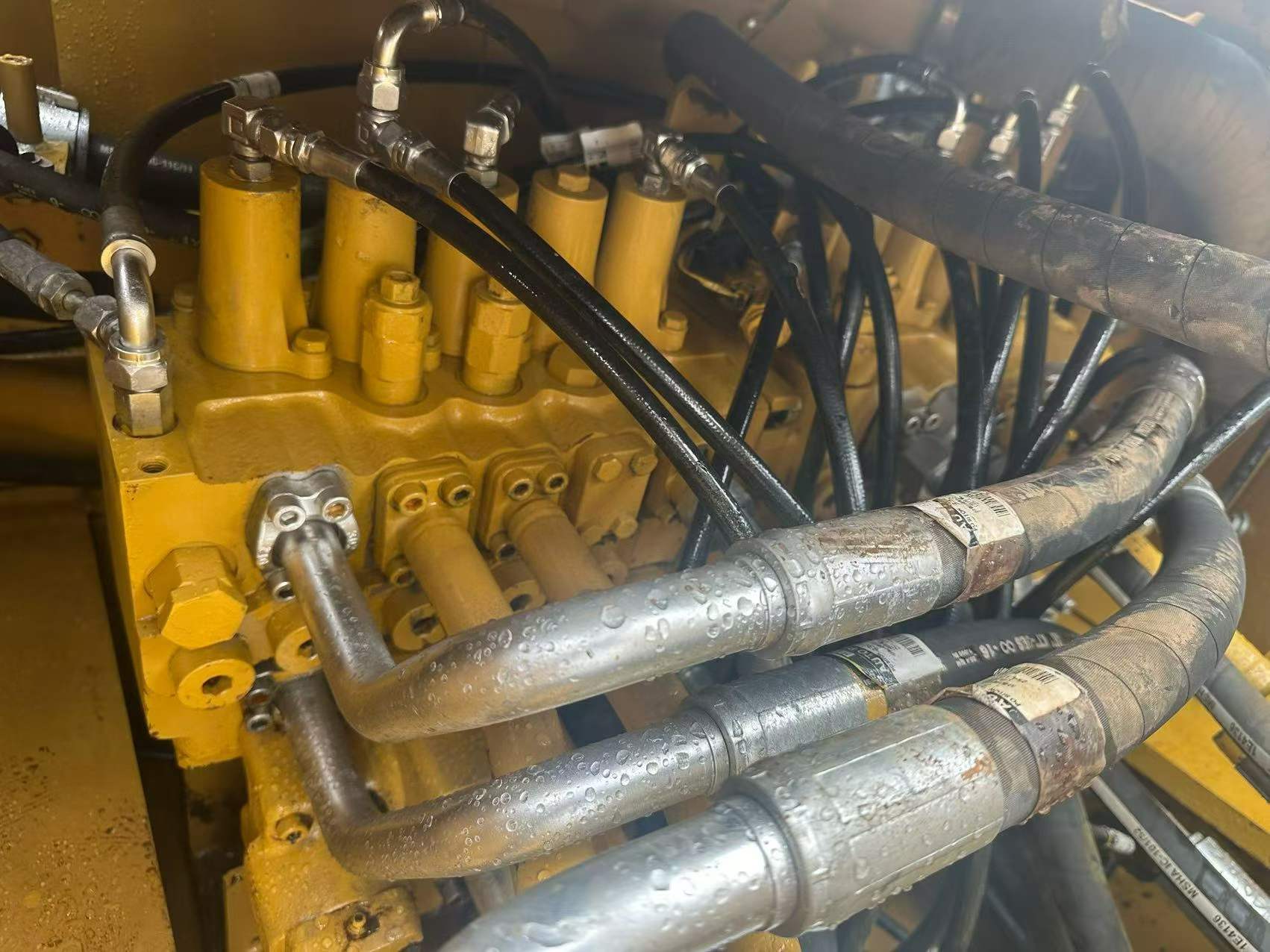شراء حفارة Caterpillar 336E مستعملة / 8