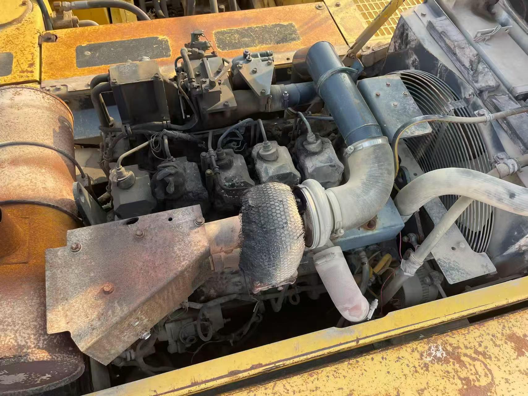 شراء حفارة Komatsu PC450 مستعملة / 4