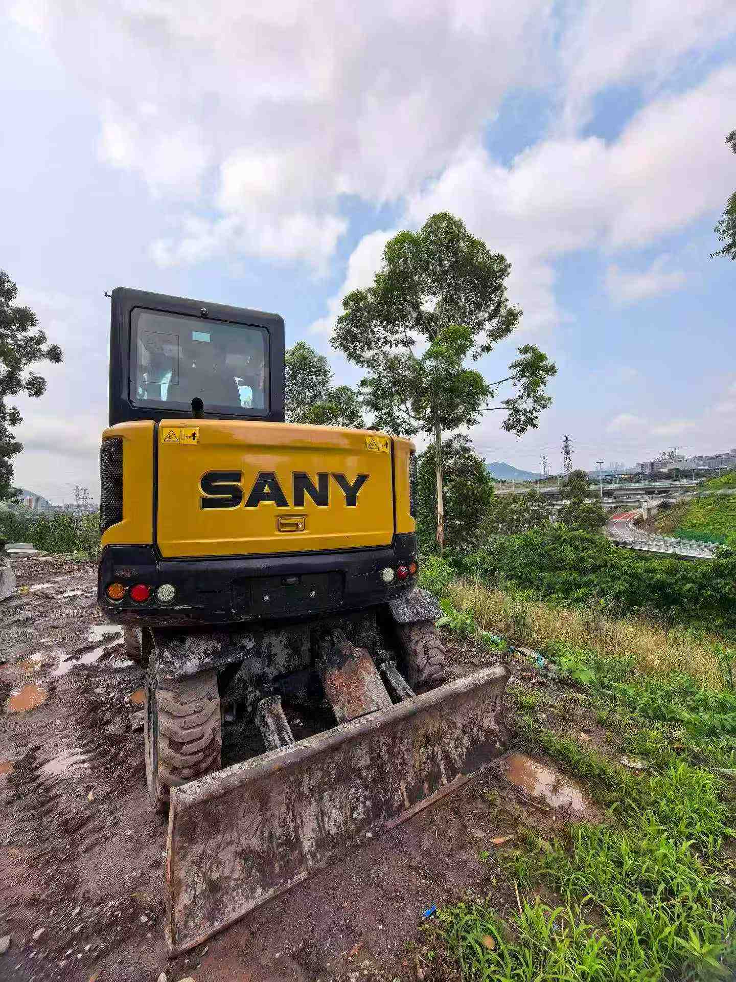 Buy Sany SY65C Used Excavator / 3