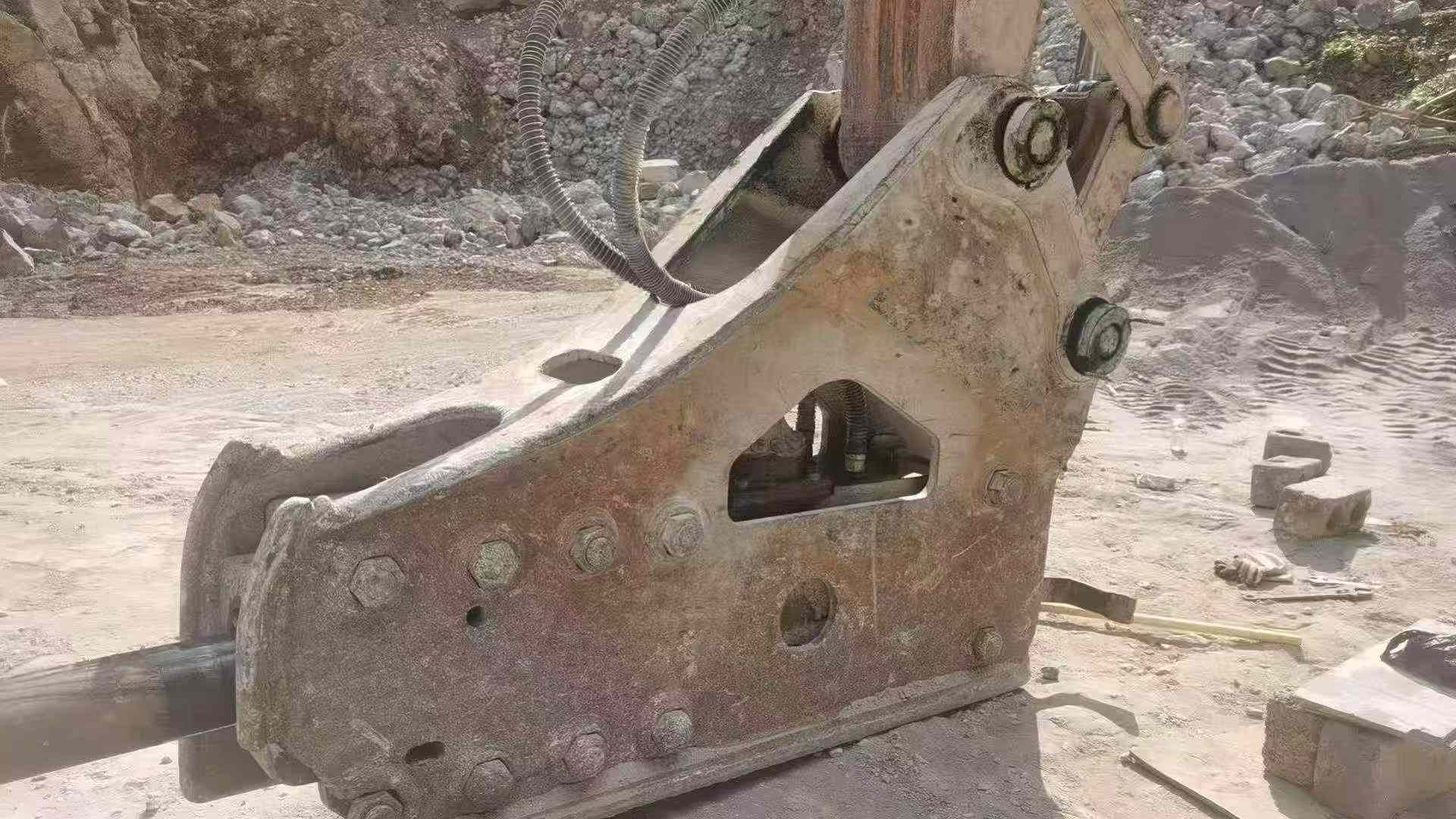 Buy XCMG XE380K Used Excavator / 6