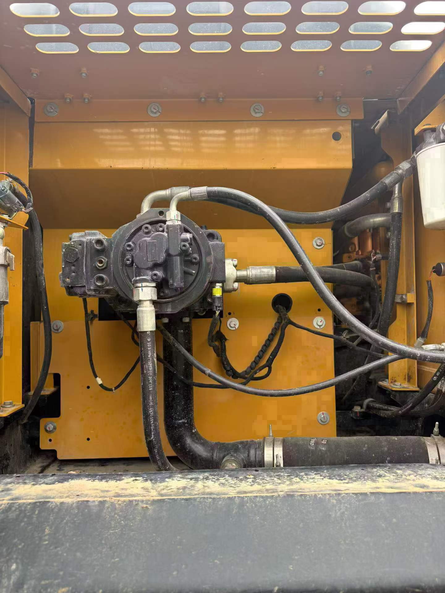 Buy Sany SY245H Used Excavator / 5