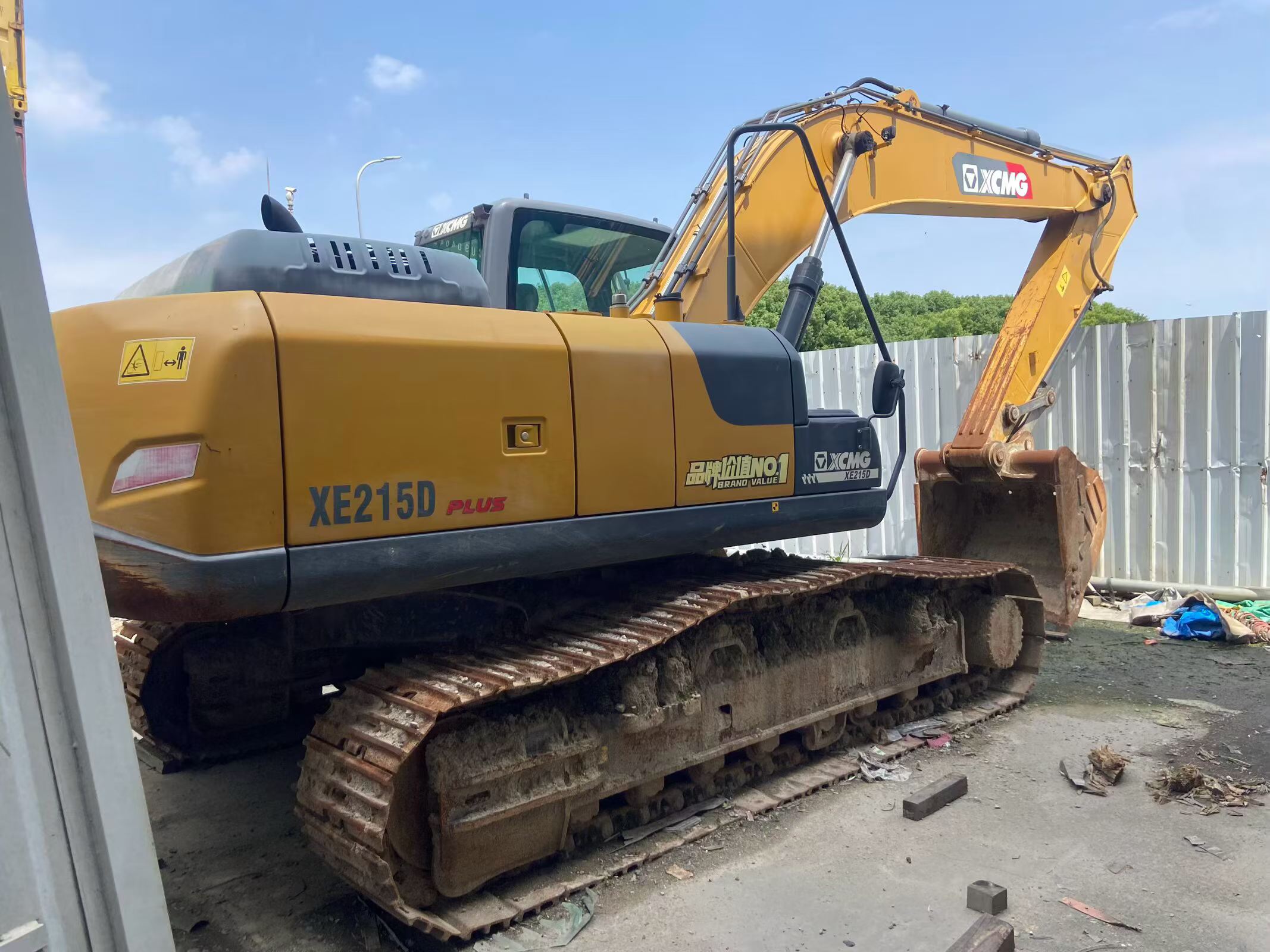 Buy XCMG XE215 Used Excavator