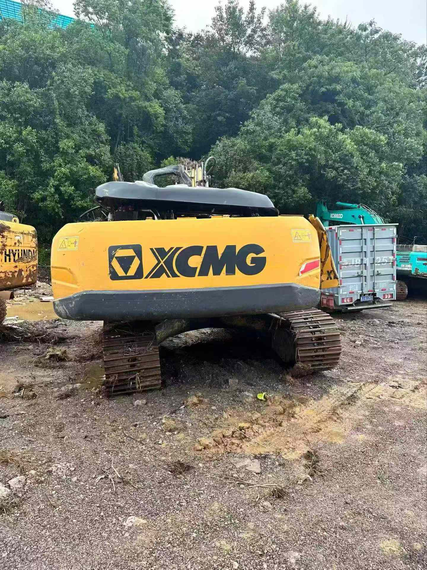 Buy XCMG XE200 Used Excavator / 2