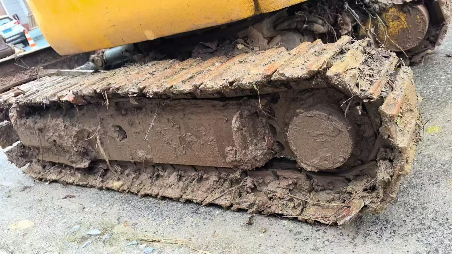 شراء حفارة Komatsu PC18MR-2 مستعملة / 5