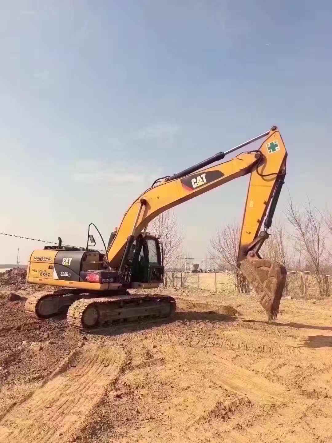 Buy Caterpillar 320D Used Excavator / 2
