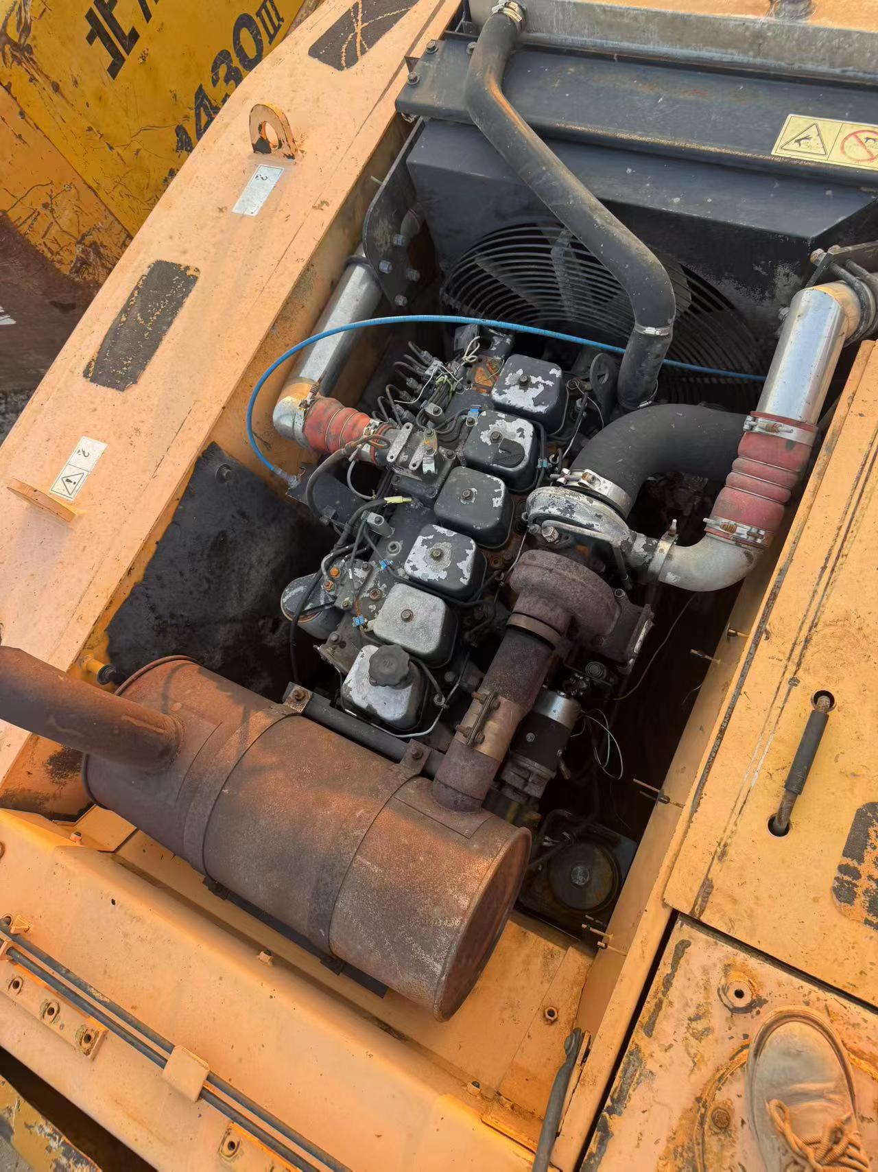 شراء حفارة Hyundai R225-7 مستعملة / 3 شراء حفارة Hyundai R225-7 مستعملة / 3