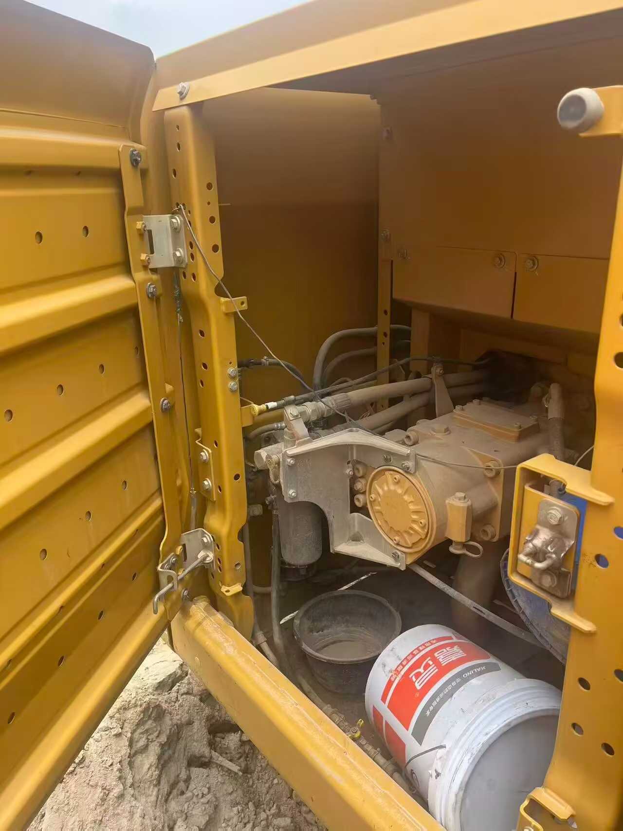 Buy Caterpillar 330B Used Excavator / 4