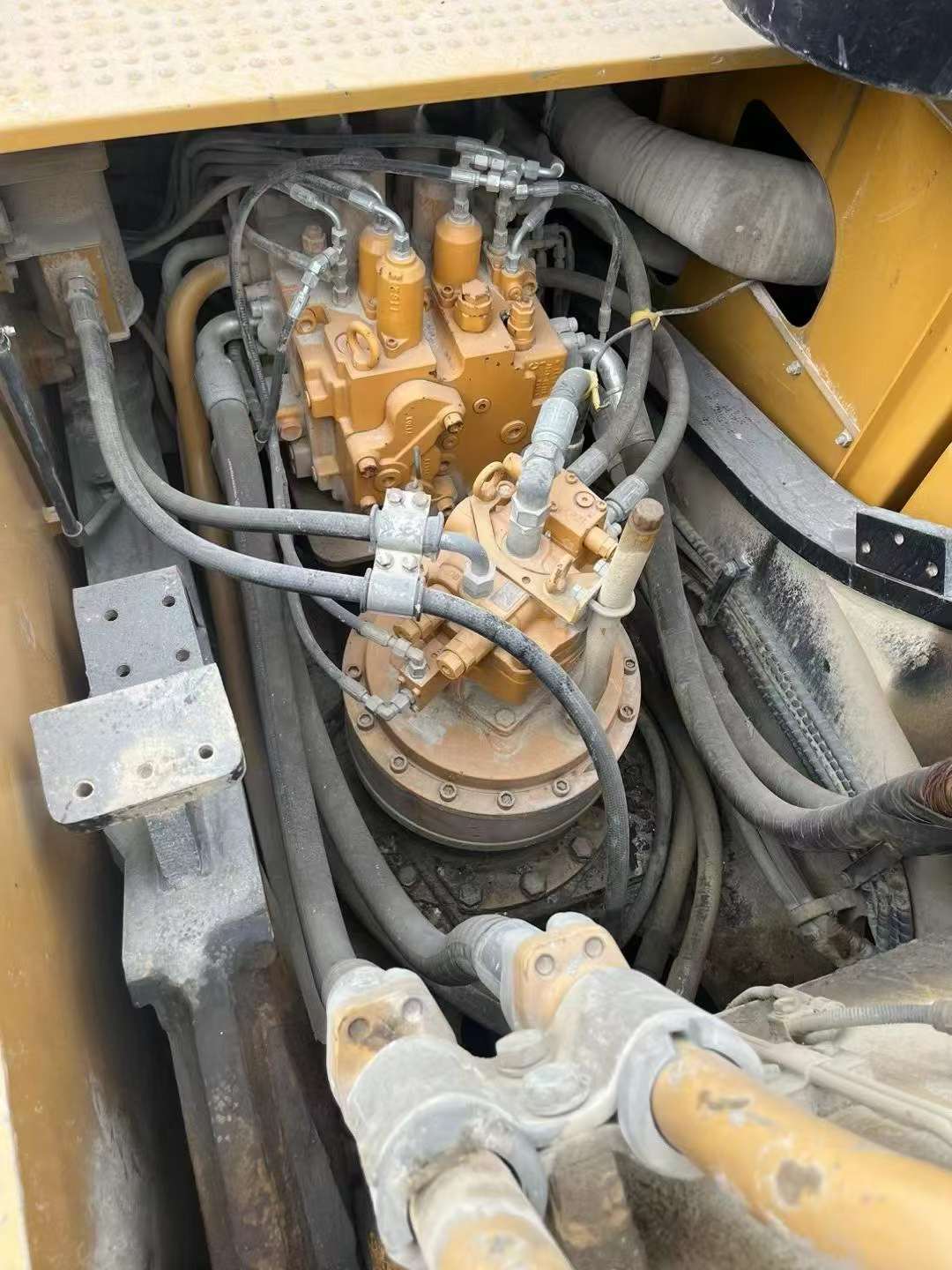 شراء حفارة Sany SY375H مستعملة / 8
