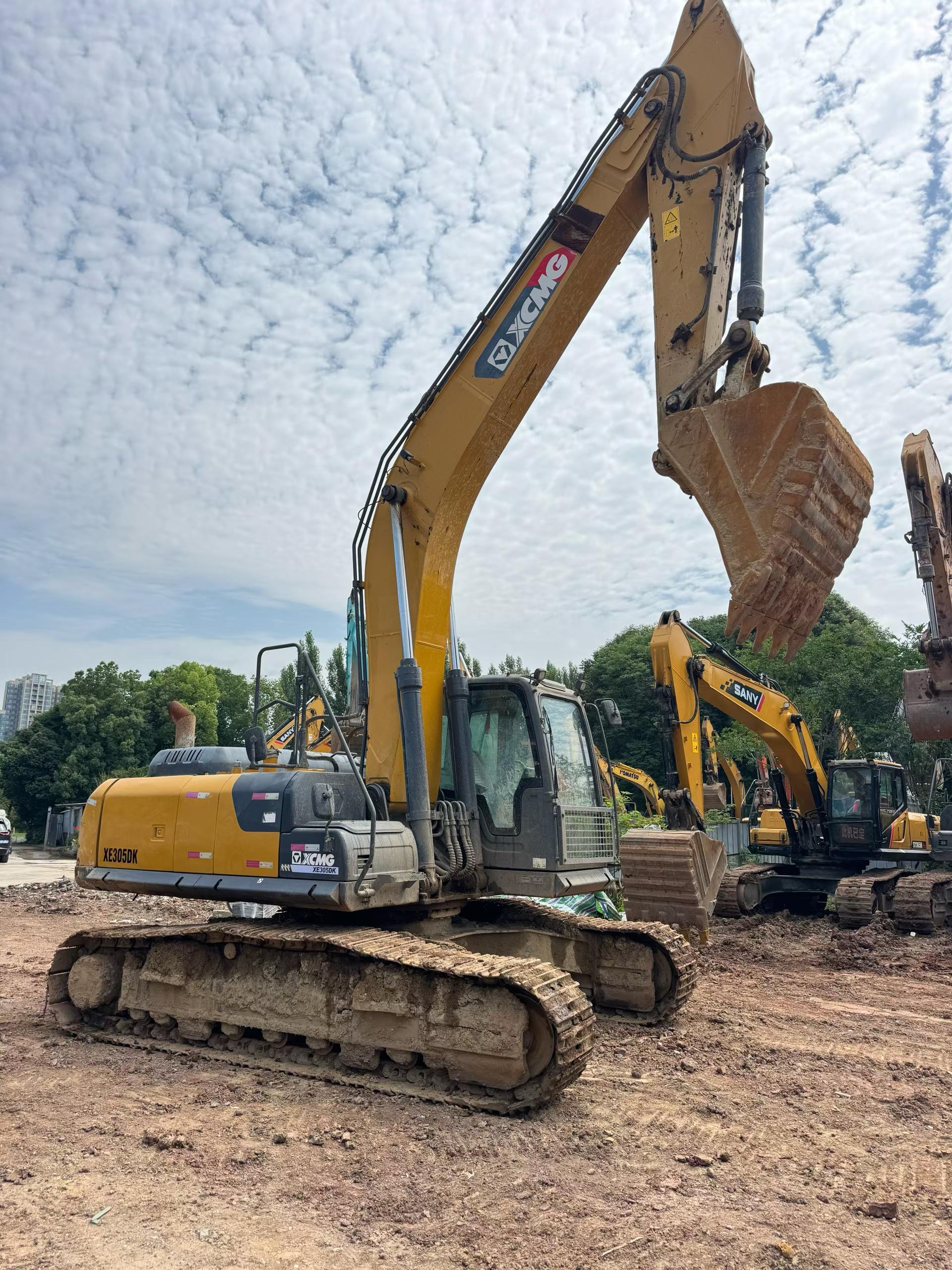 Buy XCMG XE245D Used Excavator / 3
