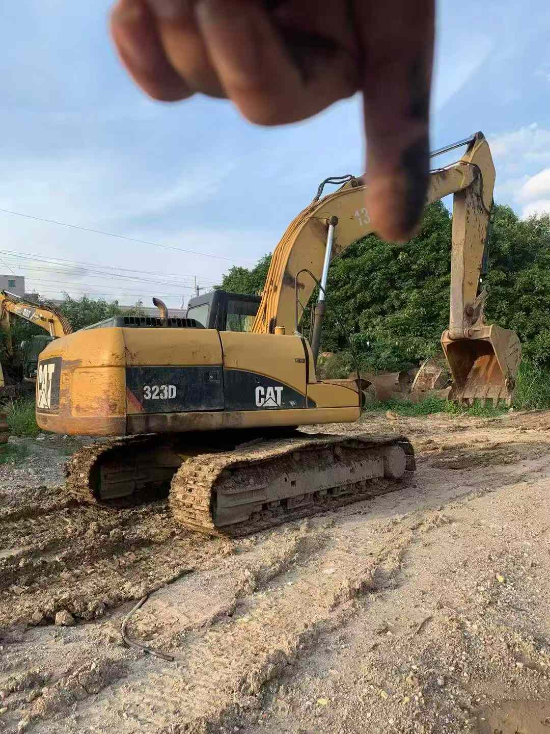 Buy Caterpillar 320D Used Excavator / 5