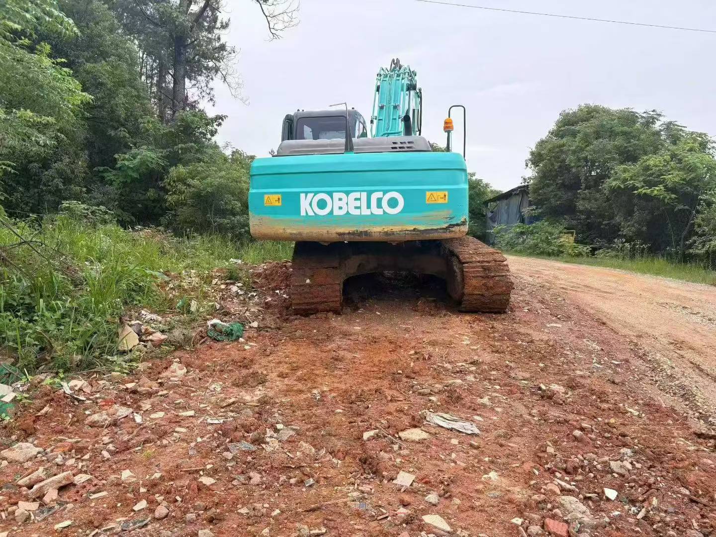 Buy Kobelco SK200-2 Used Excavator / 2
