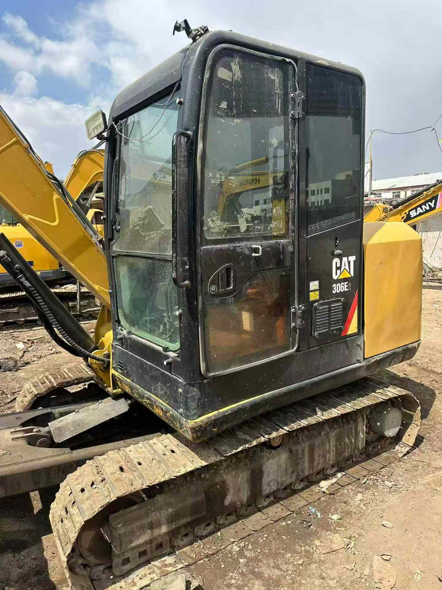 شراء حفارة Caterpillar 306D مستعملة / 9