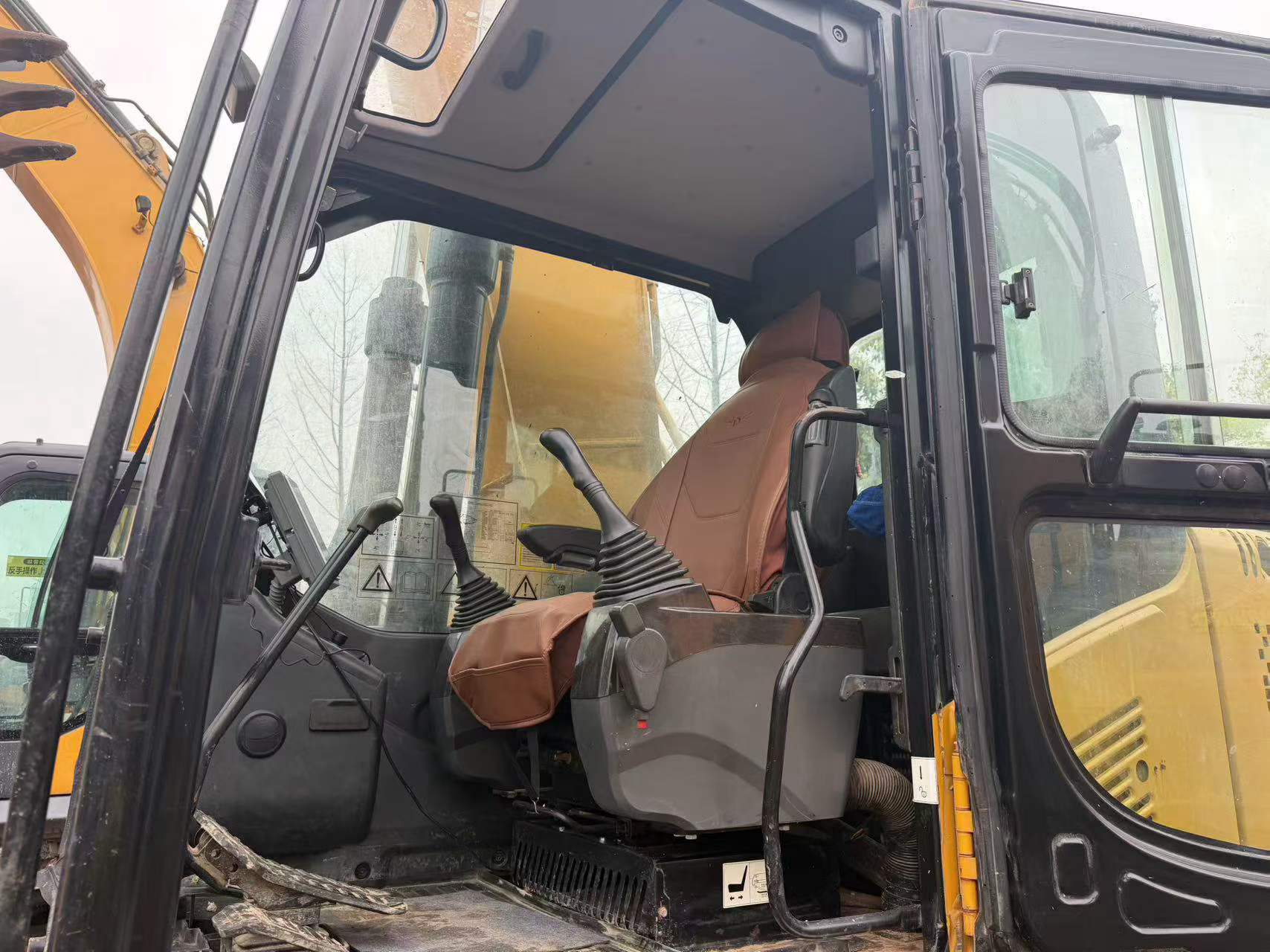 Buy Sany SY205C Used Excavator / 5