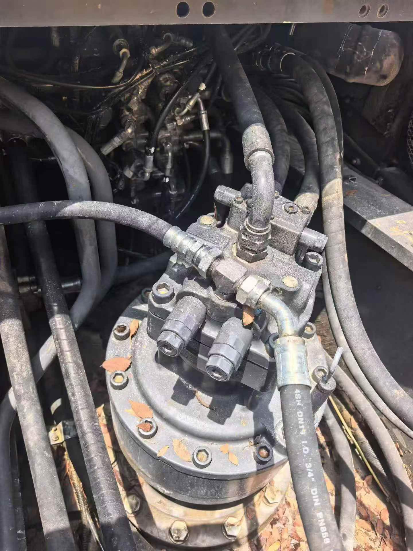 شراء حفارة Sumitomo SH380-6 مستعملة / 2