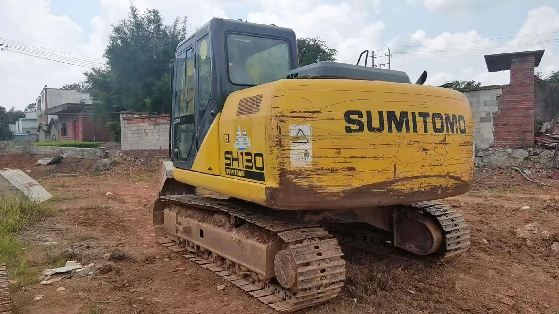 شراء حفارة Sumitomo SH130-3 مستعملة / 2