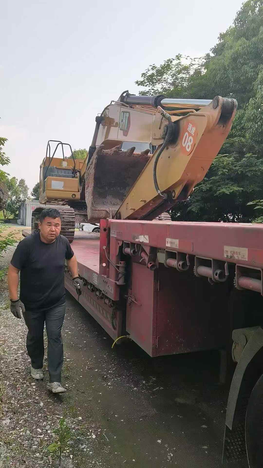 Buy Caterpillar 323 Used Excavator / 4