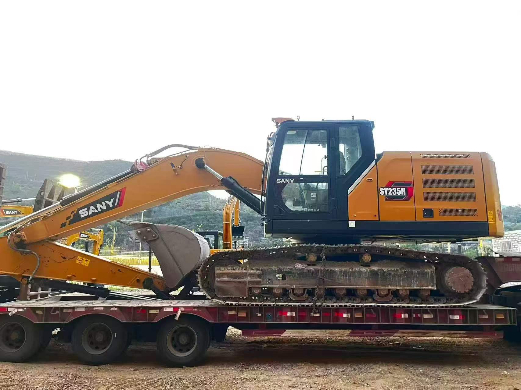 Buy Sany SY235C Used Excavator / 3