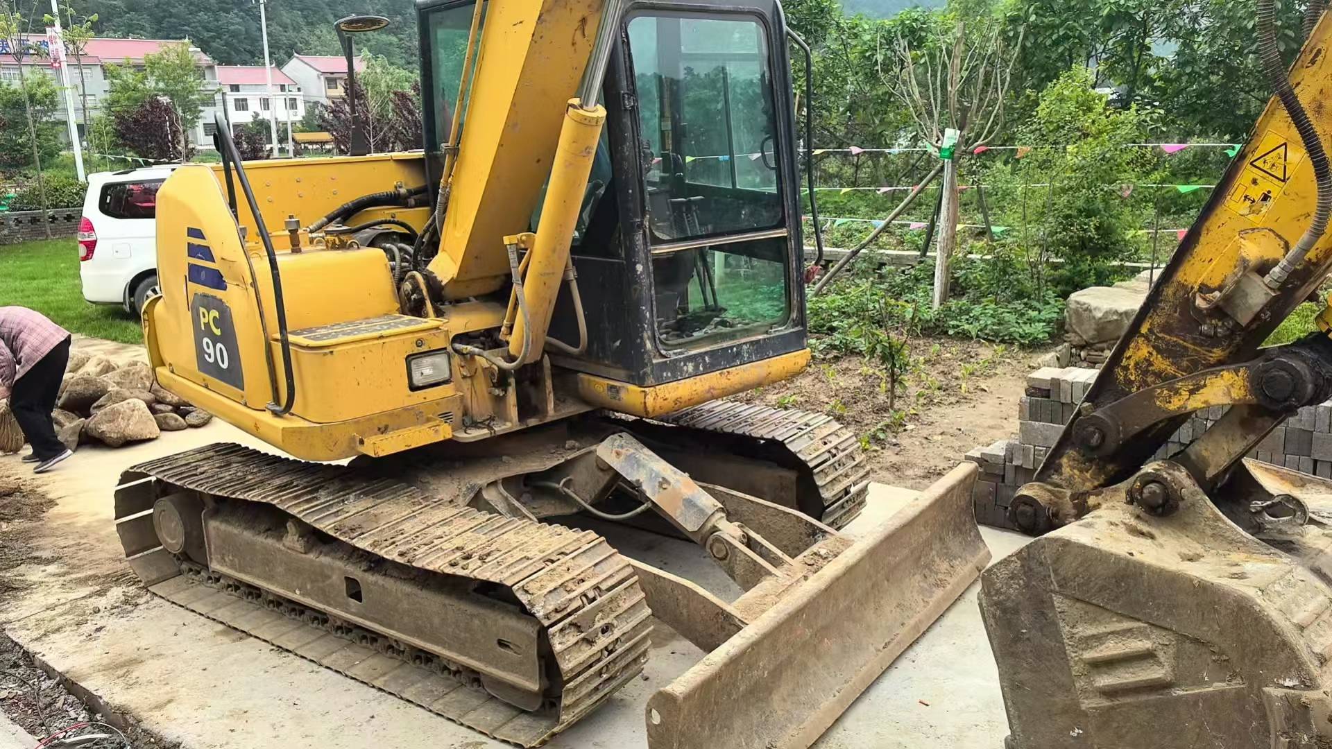 شراء حفارة Komatsu PC70 مستعملة / 9