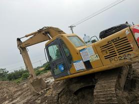 Buy Komatsu PC200 Used Excavator / 4 Buy Komatsu PC200 Used Excavator / 4