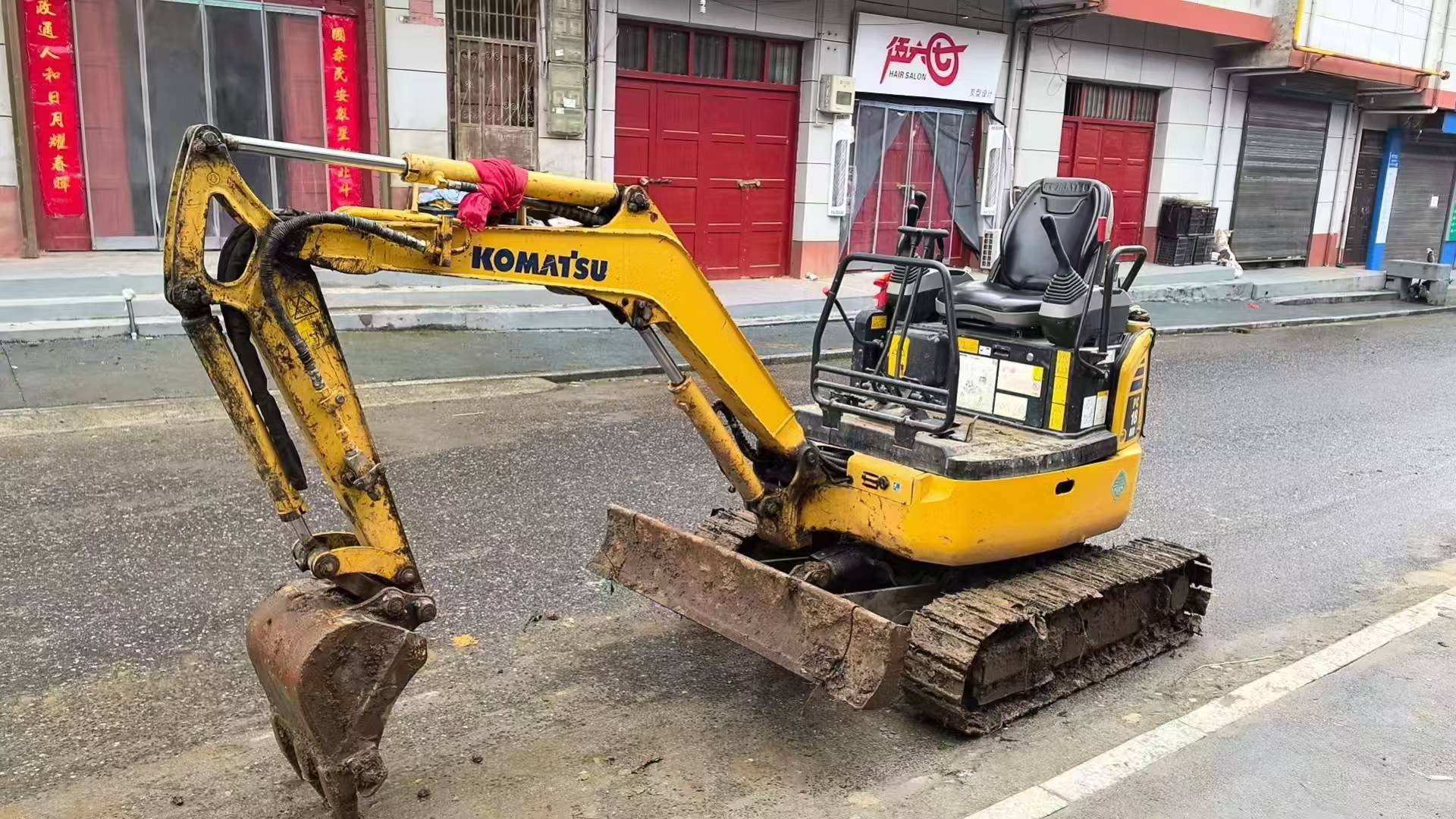 شراء Komatsu PC18MR-2 مستعمل حفارة شراء Komatsu PC18MR-2 مستعمل حفارة