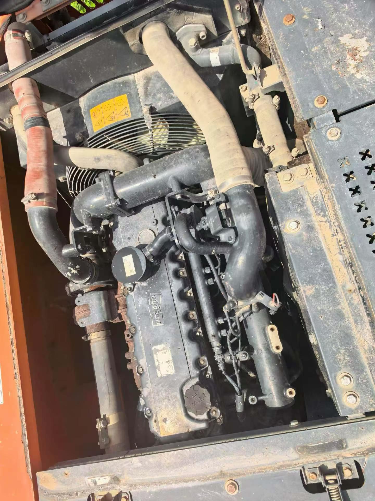 Buy Doosan DH150 Used Excavator / 4