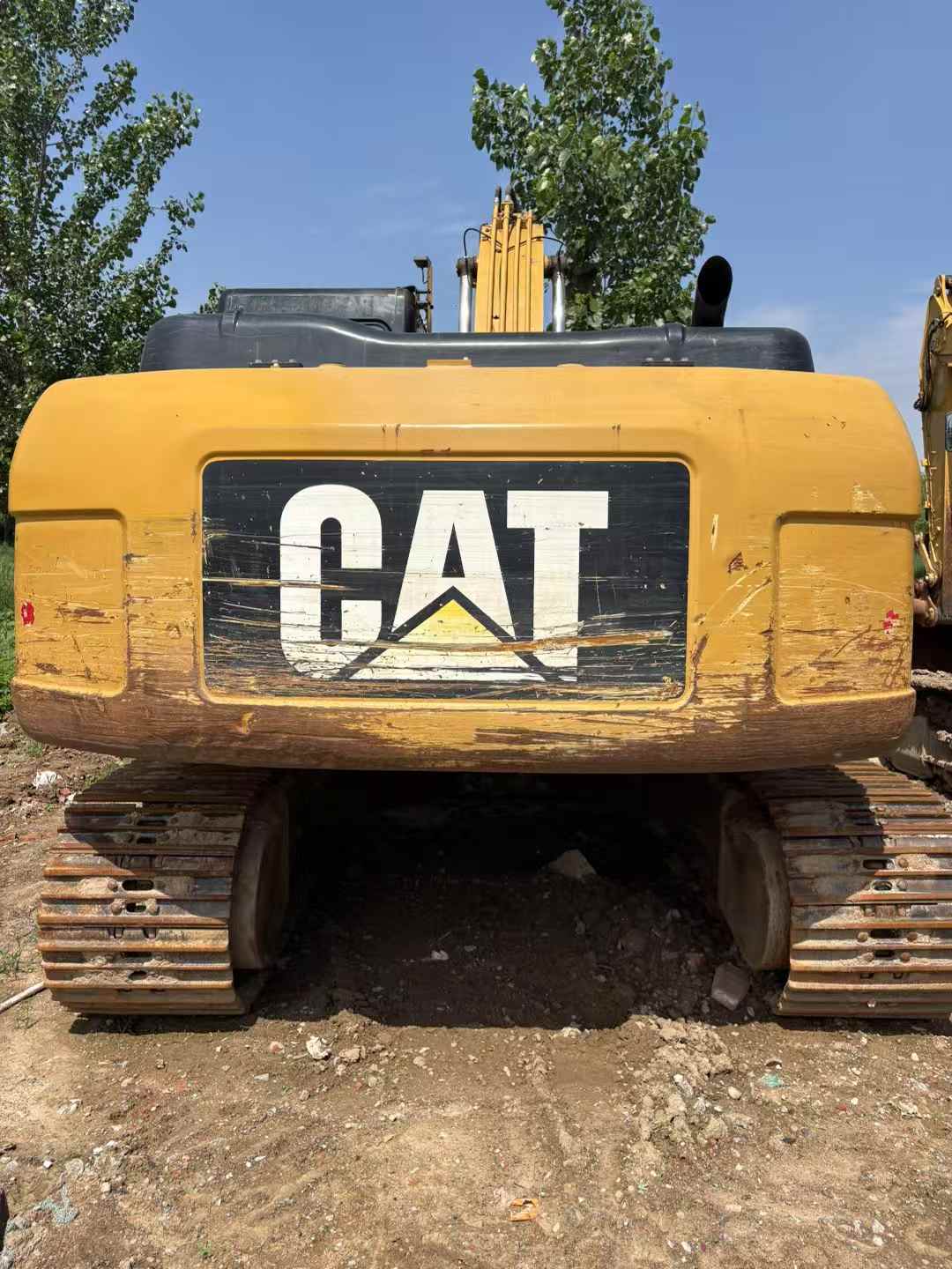 Buy Caterpillar 323D2L Used Excavator / 2