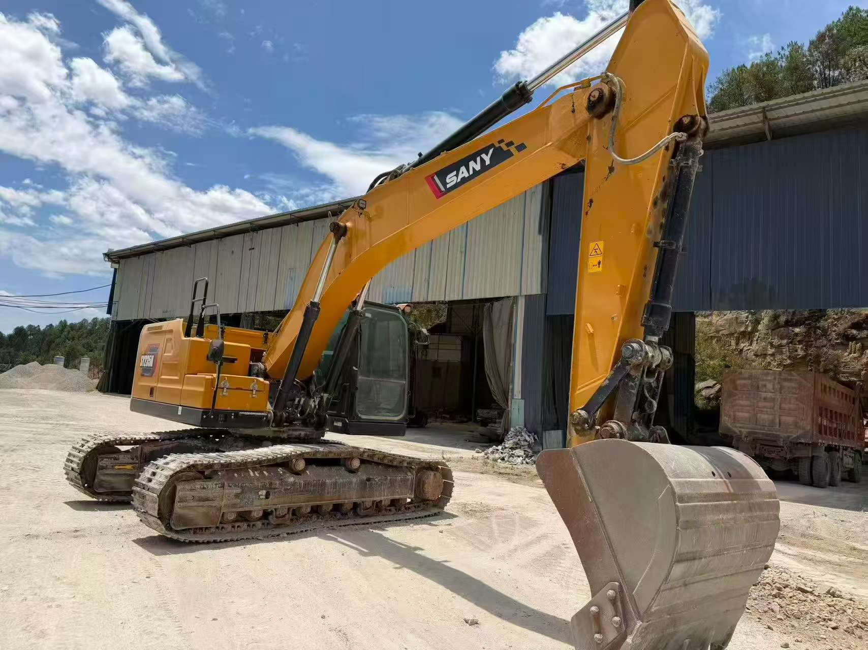 Buy Sany SY235C Used Excavator / 2