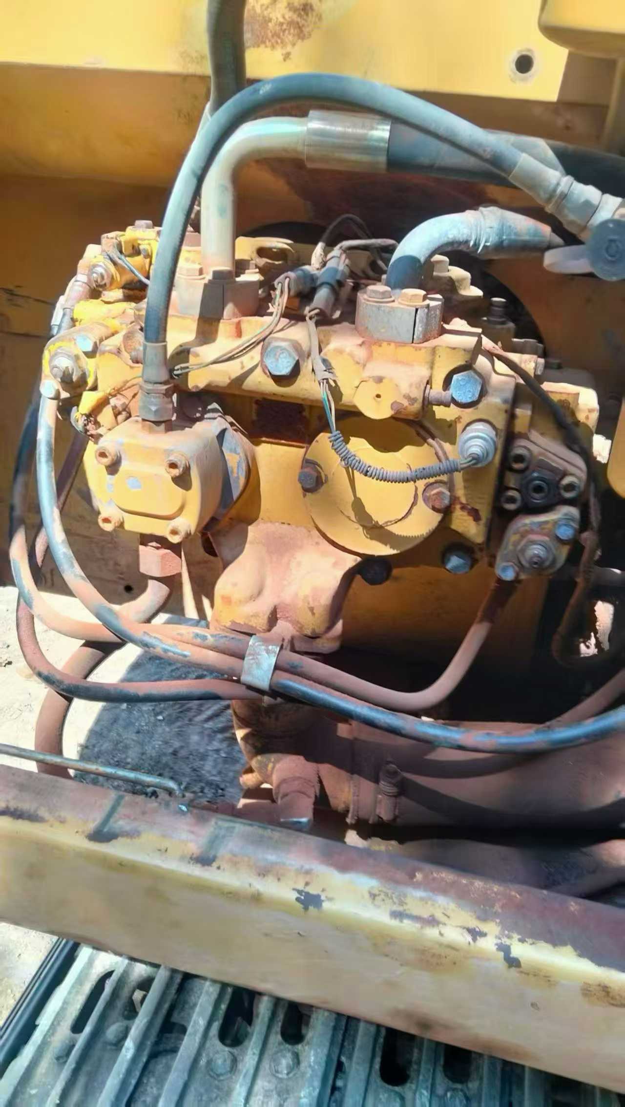 Buy Caterpillar 320C Used Excavator / 5