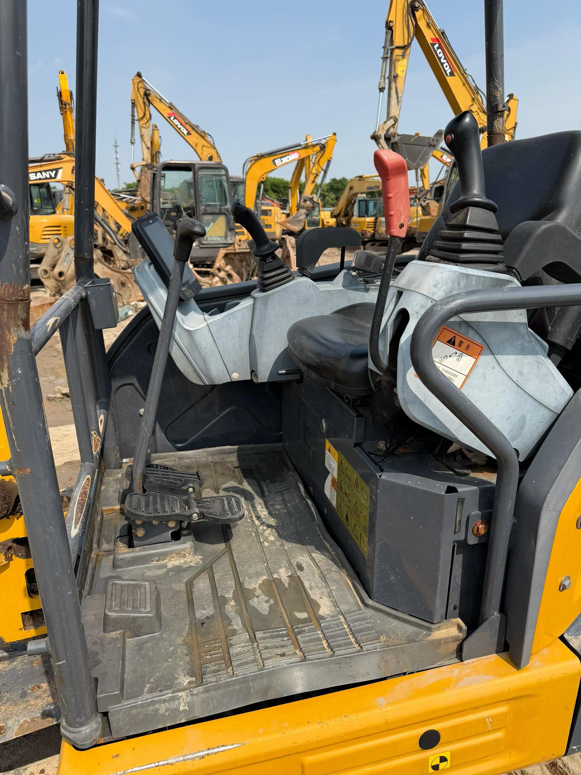 Buy XCMG XE26U Used Excavator / 9 Buy XCMG XE26U Used Excavator / 9