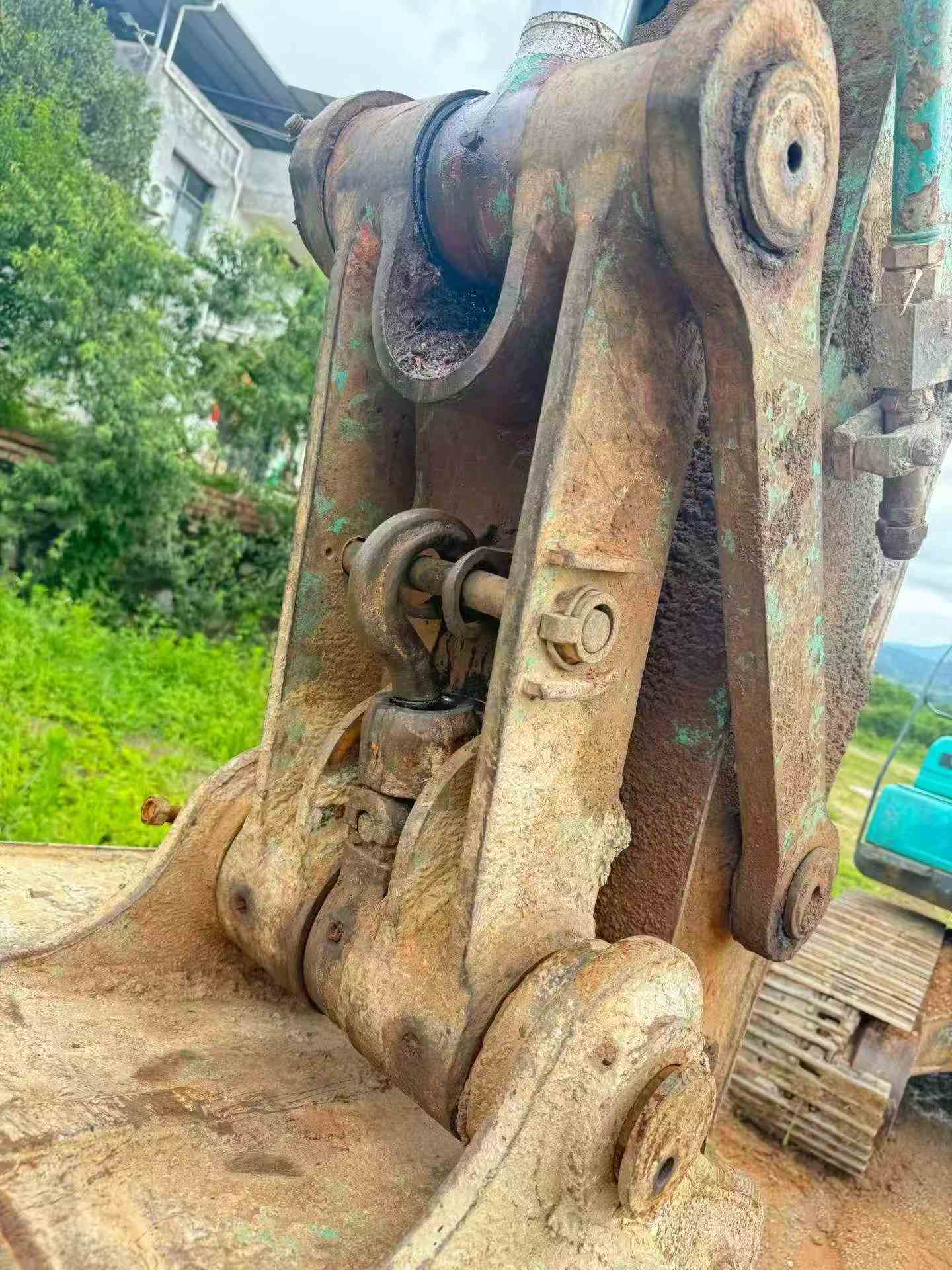 Buy Kobelco SK200-2 Used Excavator / 7