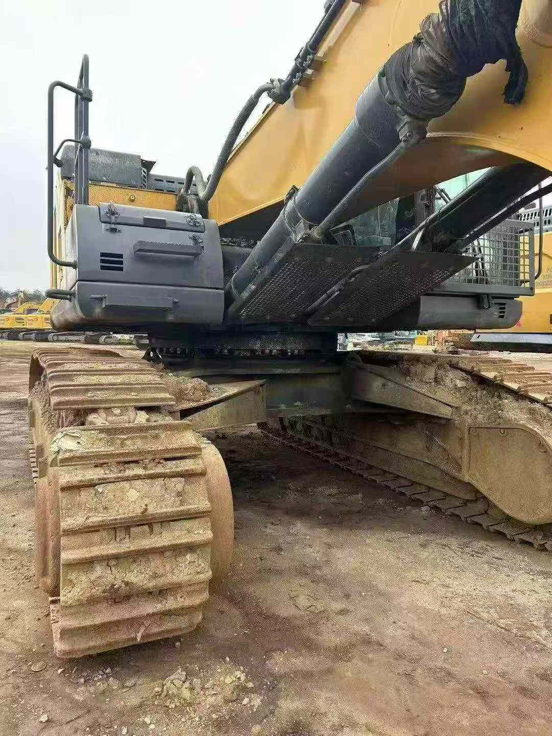 شراء حفارة XCMG XE690DK مستعملة / 3