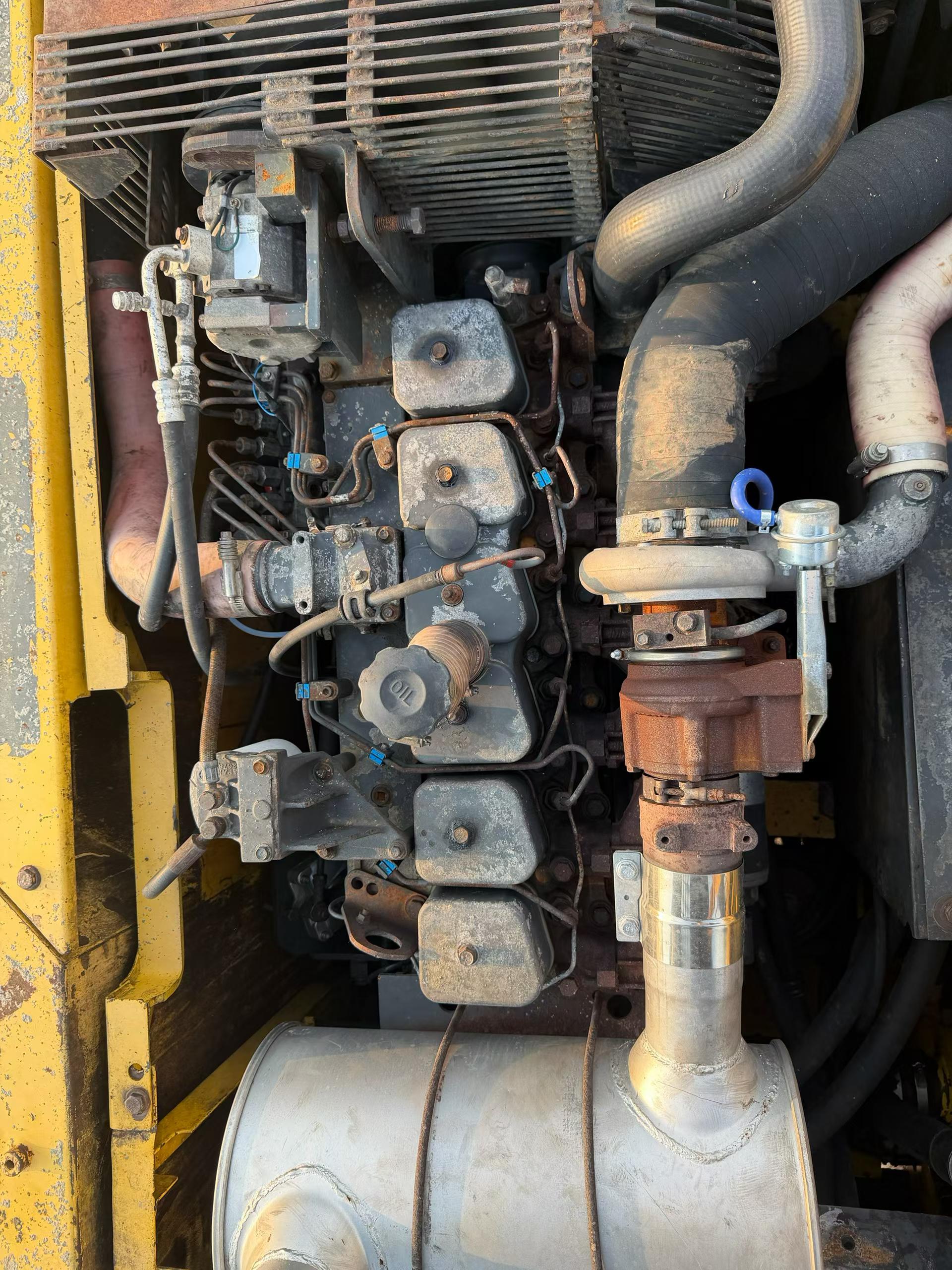 Buy Komatsu PC200-7 Used Excavator / 5