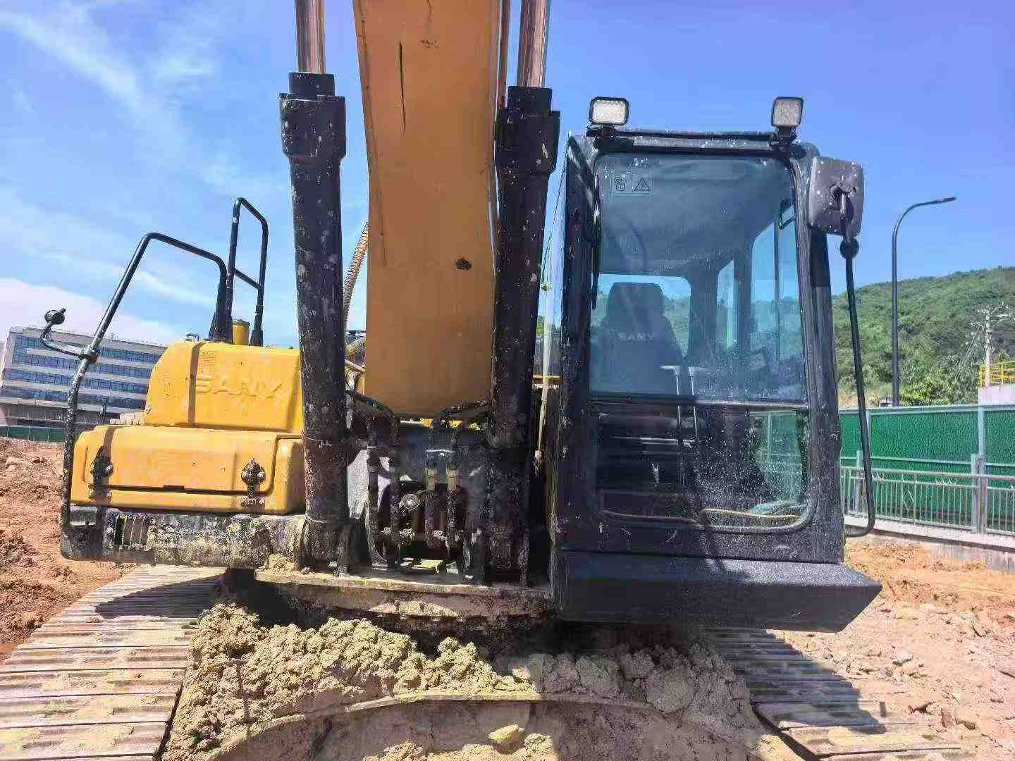 Buy Sany SY245H Used Excavator / 3