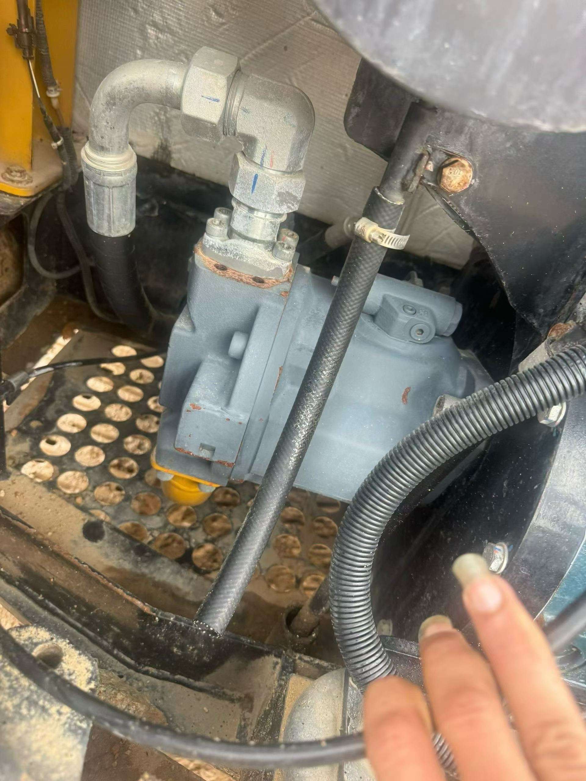 Buy Sany SY60 Used Excavator / 6