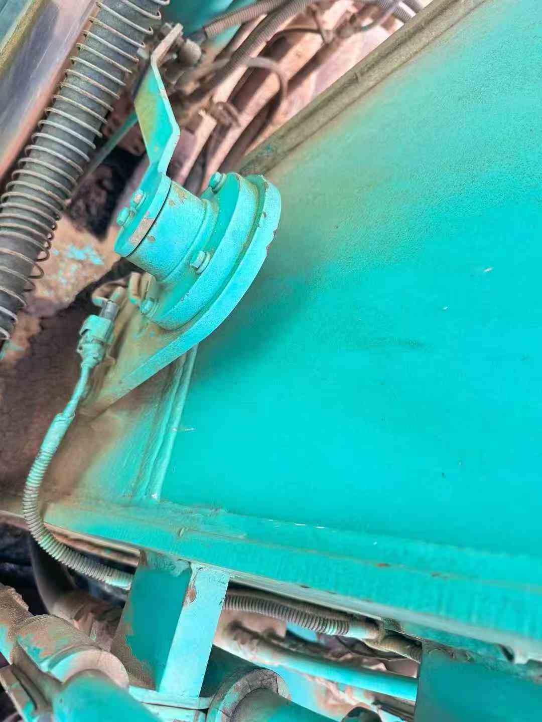 Buy Kobelco SK200-2 Used Excavator / 6